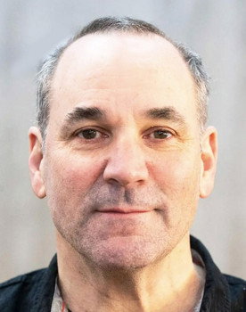 Alex Poch-Goldin as Jim Bradford