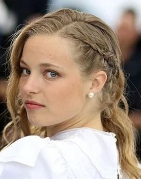 Marie Bernard as Clothilde Duperré