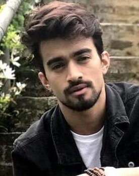 Rohit Singh as Manni