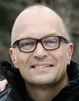 Rolf Belgum as Self – Documentarist