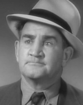Tom Kennedy as Officer Ryan