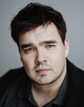 Sergei Annenkov as policeman