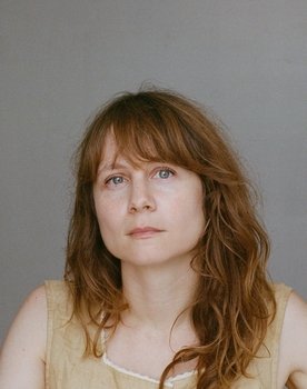 Annie Baker as Elise