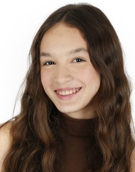 Melissa Sampaio as Sofia Fernandes (Young)