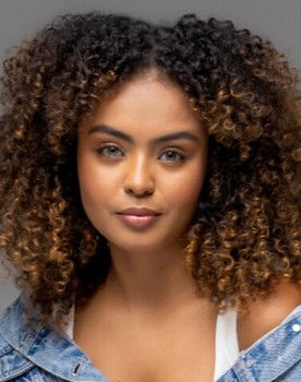 Gisele Lima as Luciete