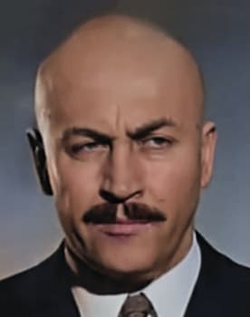 Altan Günbay as Tufan
