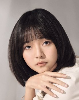 Chloe Lin