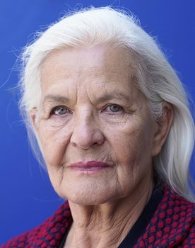 Hildegard Schmahl as Margrét