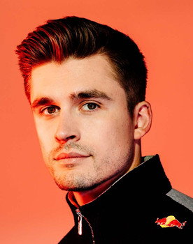 Ludwig Ahgren as Self