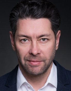 Vladislav Shklyaev as Nik's Boss