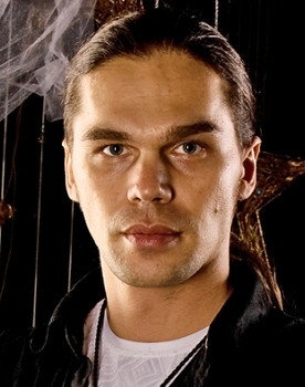 Vladimir Novikov as Vampir