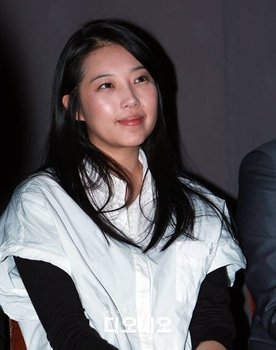 Jo Soo-jung as Se-ra (세라)