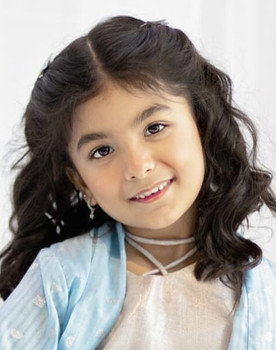 Aljoud Dashti as جنى