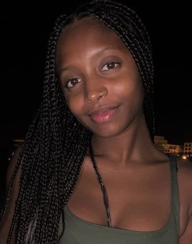 Cíntia Semedo as Filomena «Mena» Kiala