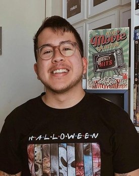 Santiago Gaviria Ospina as News announcer