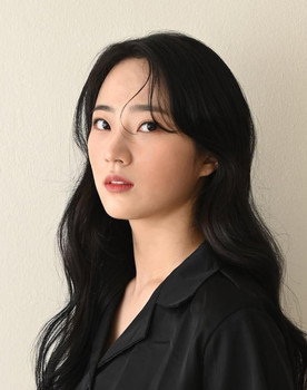Song Yeon as 