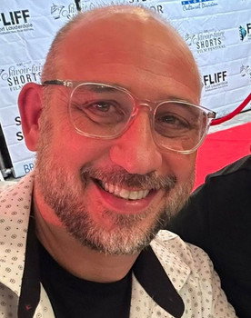 Fred Zara as Mark