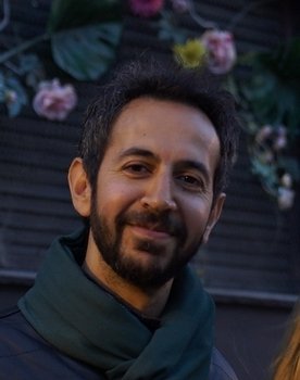 Mohamed Siam as Narrator
