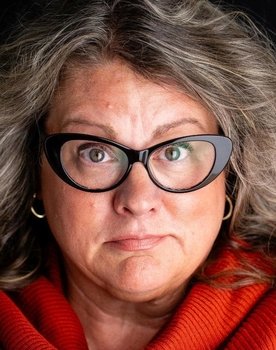 Alisa Harris as Doris