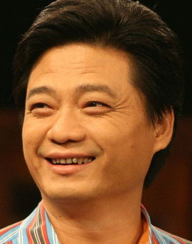 Cui YongYuan as 主持人