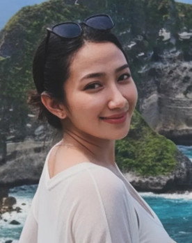Mila Kurnia as Jena
