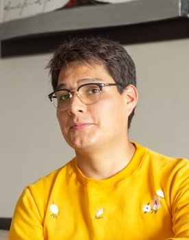 Renzo Bill as Repartidor