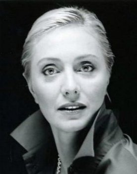 Larisa Polyakova as 