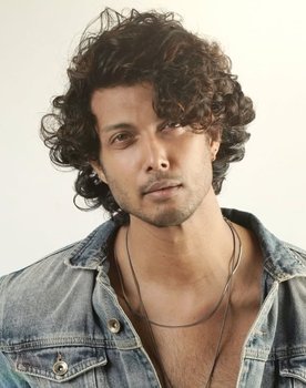 Arjun Gopan as Ananthu