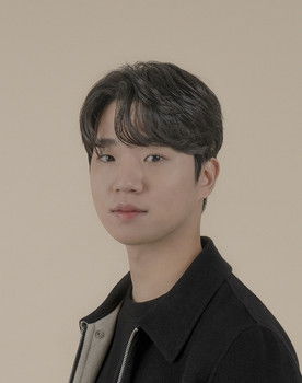Seo Dong-hwan as Self