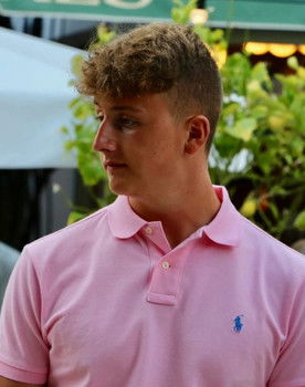 Samuel Cahill as Dylan