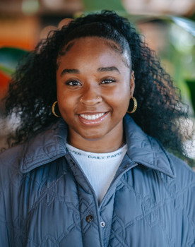 Raïsha Zeegelaar as 