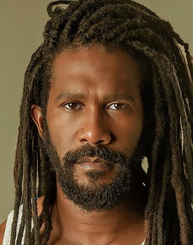 André Luiz Miranda as Cacau / Cavaleiro Azul