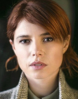Jessie Buckley as Anna