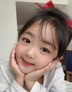 Cheng Zixia as Young Wei