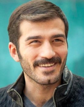 Ufuk Bayraktar as Süleyman
