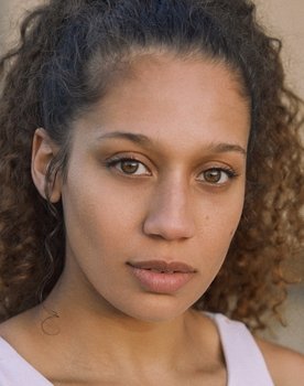 Takia Morrison as Laura