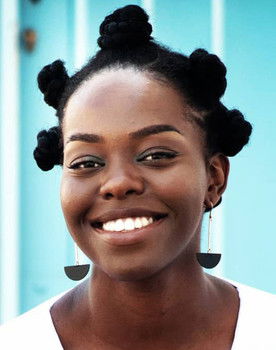 Muadi Ilung as Ayanda