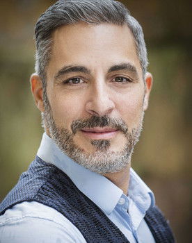 Gaetano Sciortino as Don Pedro