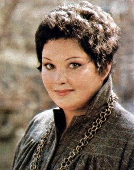 Zsuzsa Mányai as Lány