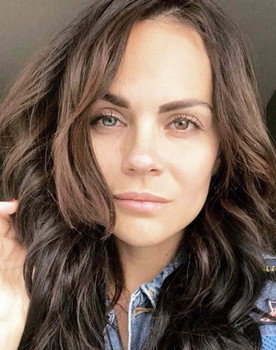 Laura Carmine as Ángela Hinojosa