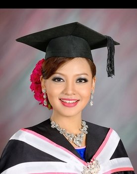 Nang Khin Zay Yar as 