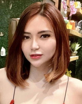 Shiena Yu as Ava Sugar Baby