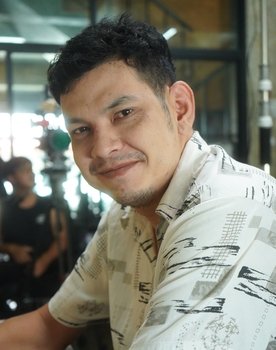 Male Entertainer