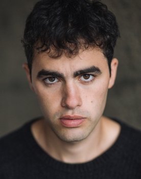 Noah Marullo as Gus Carmichael