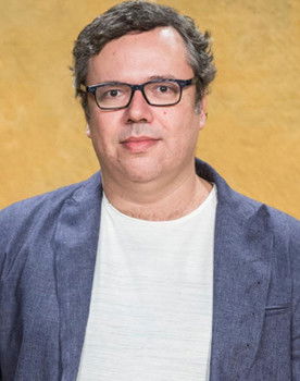 João Emanuel Carneiro