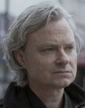 Simon Toyne