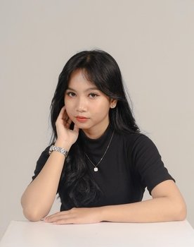 Sheren Anastasya as Tasya