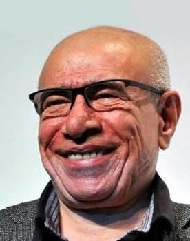 İlyas Salman as Veli