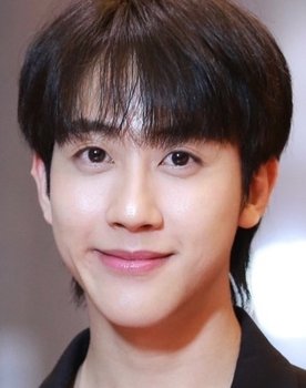 Rice Natid Kaveekornwong as Tang