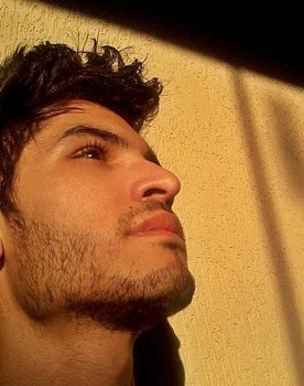Jonathan Carrijo as Jorge